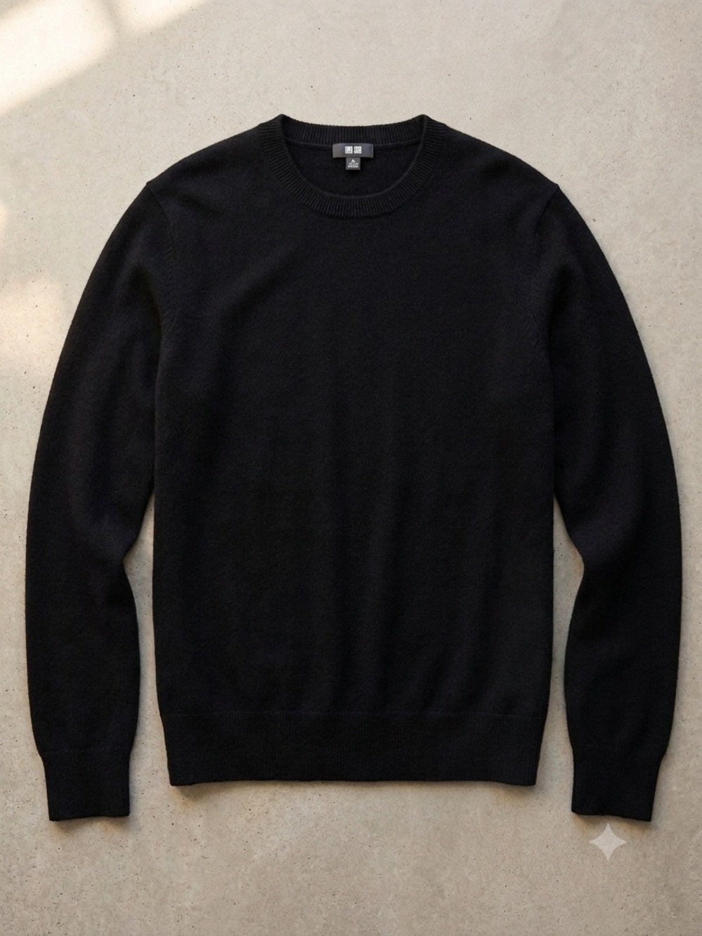 UNIQLO 100% Cashmere Crew Neck Sweater Black Size M Unisex